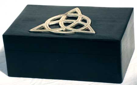 4" x 6" Triquetra box 4" x 6" Triquetra box
