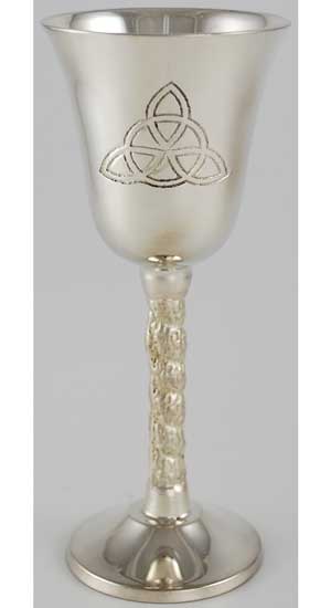 Small Triquetra chalice 4 3/4" Small Triquetra chalice 4 3/4"